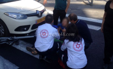 بالصور: إصابة طفيفة لطفلة بحادث دهس في مدينة يافا 